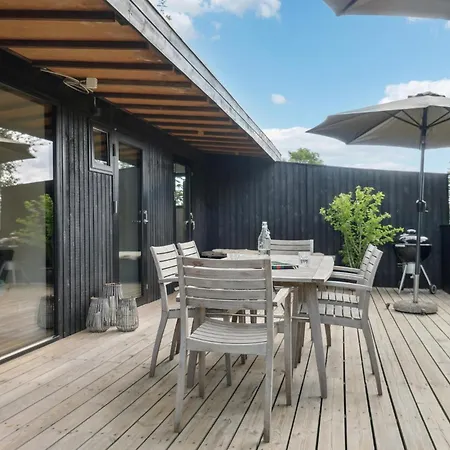 Holiday home Awesome In With Wifi